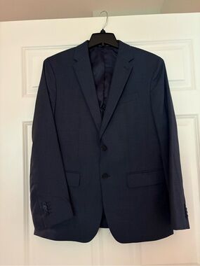 Banana Republic Men's Navy Two-Button Suit Jacket / Sports Coat